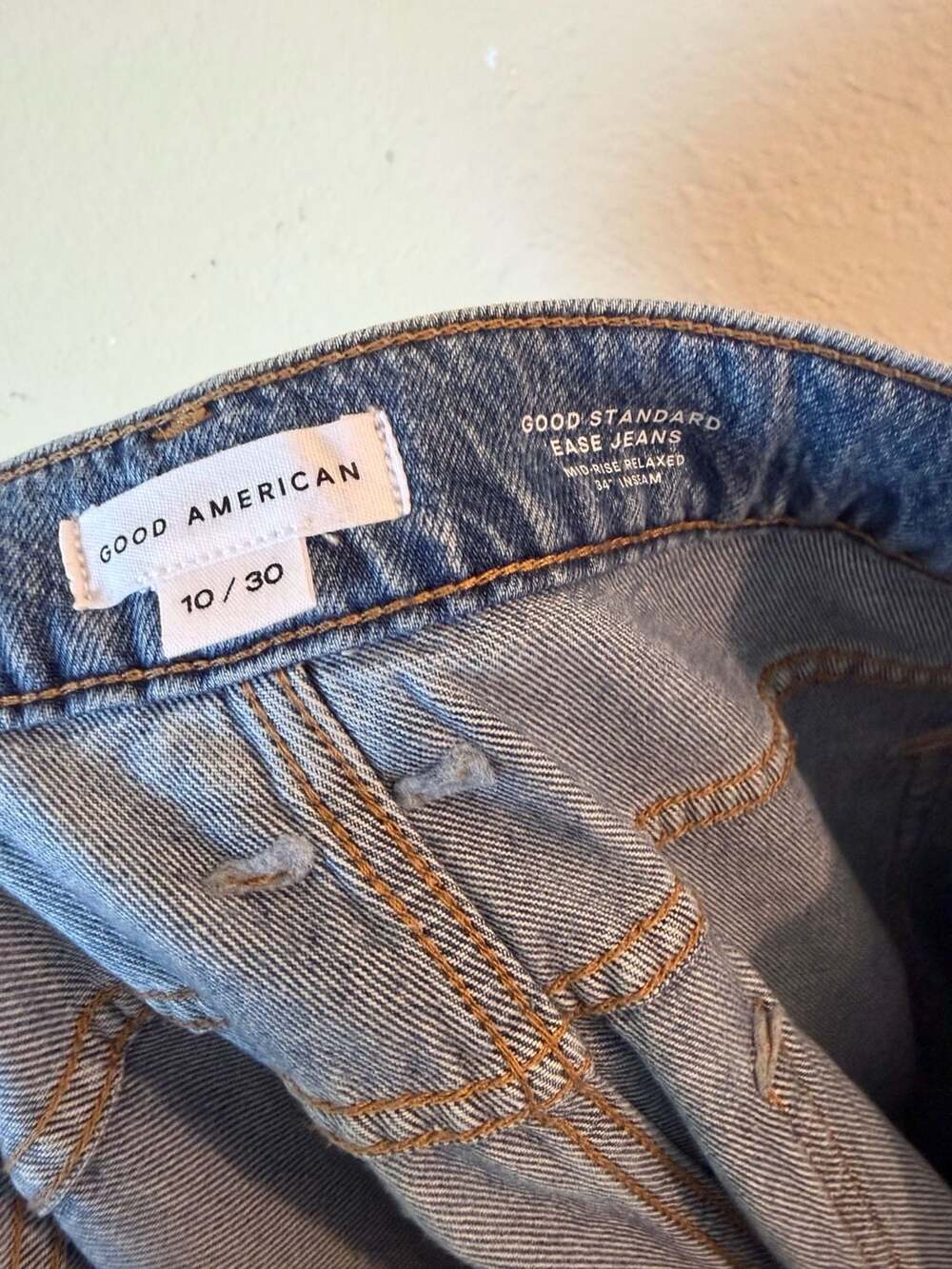 Good American Blue Wide Leg Flare Jeans - Picture 6 of 7